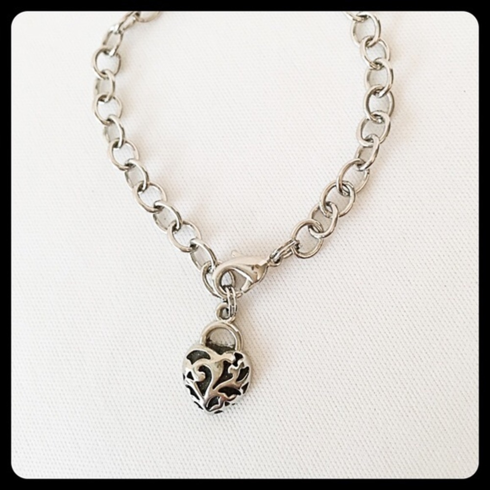 Lovey Dovey Heart Pendant Silver Bracelet